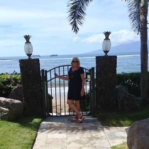 Meet your Posher, Lynda